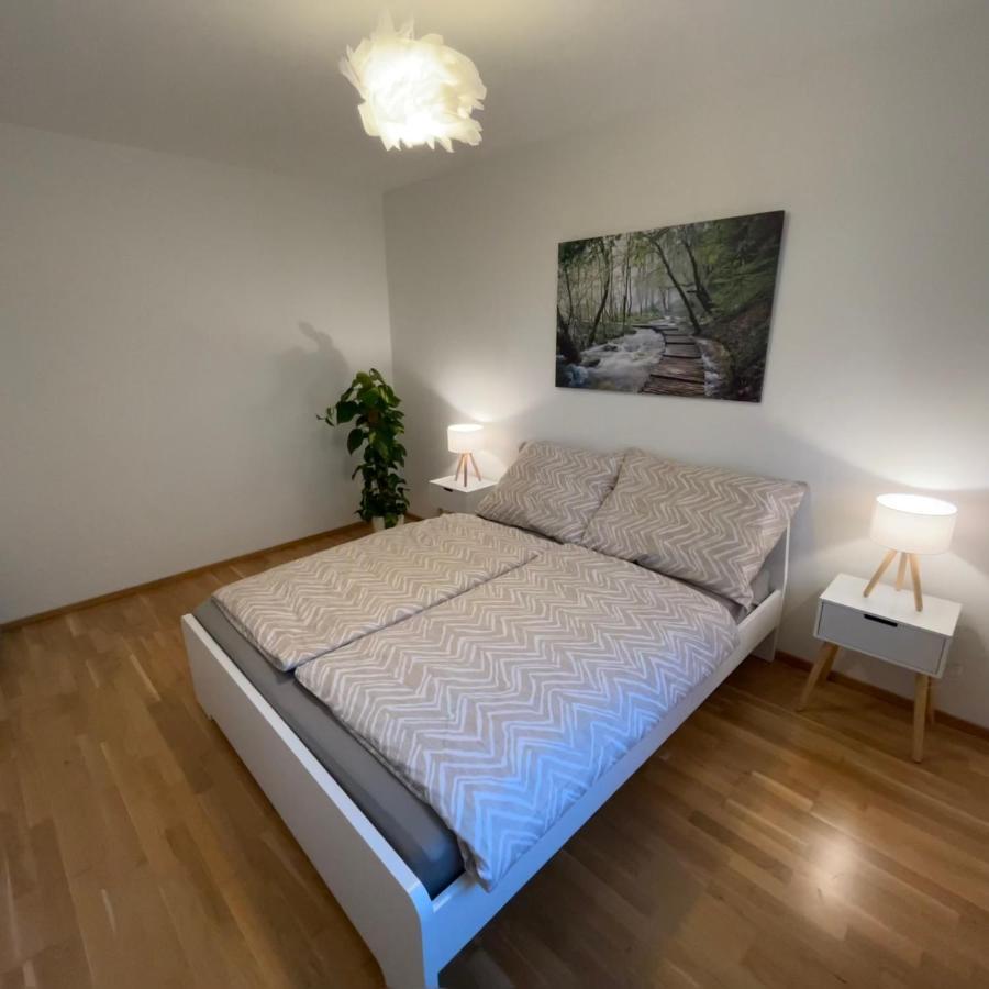 55 M2 Stylish Apartment With Balcony & Parking Wina Bagian luar foto